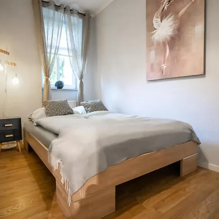 Toni Charming Apartment Im Idyllischem Villenviertel Mit Netflix Dresden Buitenkant foto