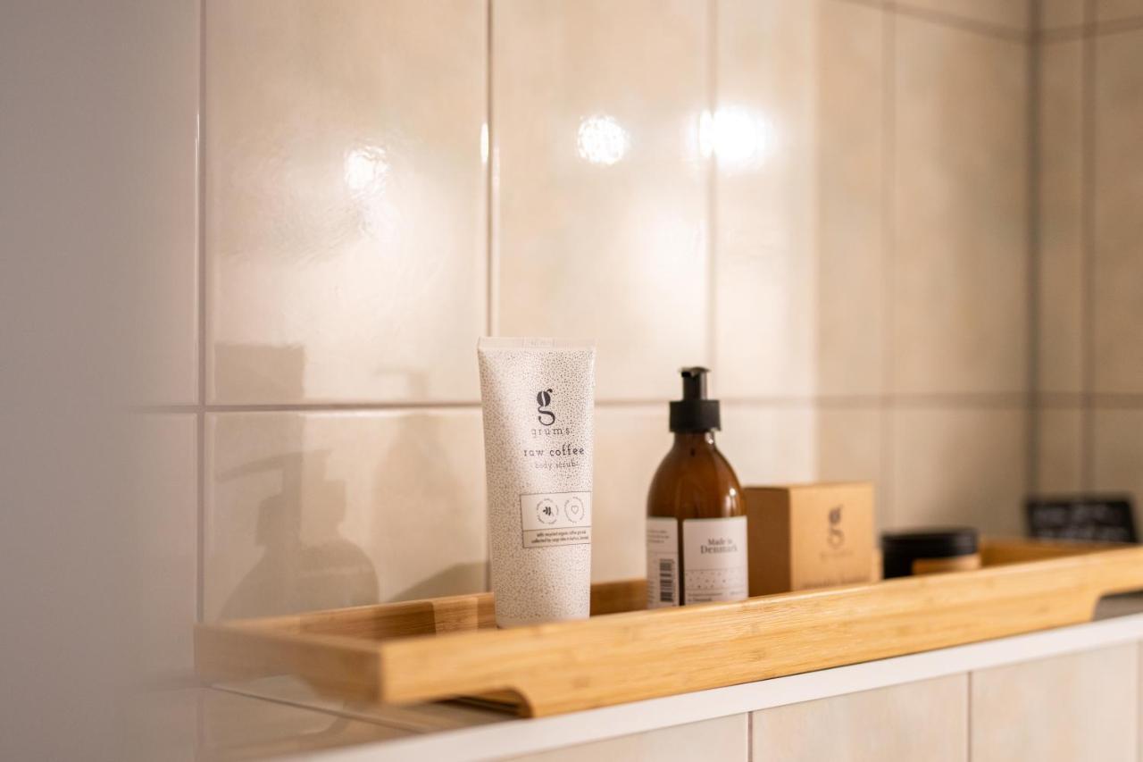 Toni Charming Im Idyllischem Villenviertel Mit Netflix Apartment